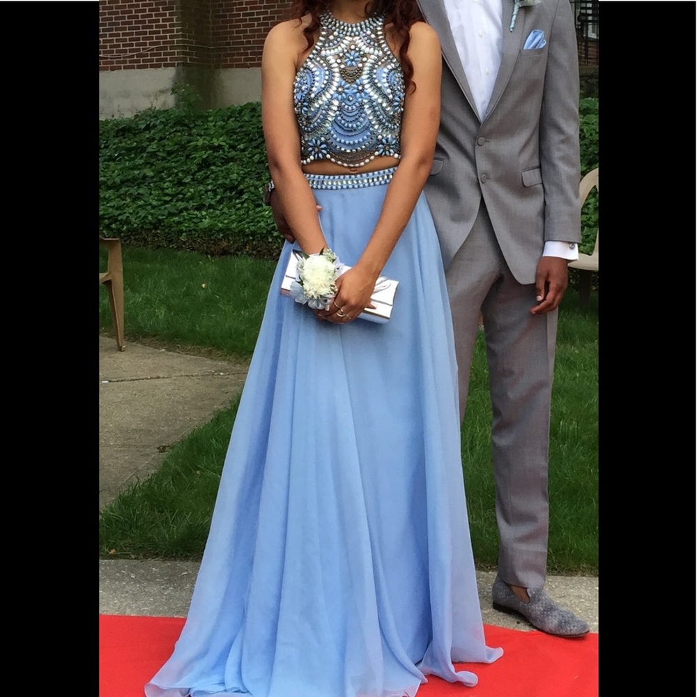 Prom dress worn once to 2016 prom